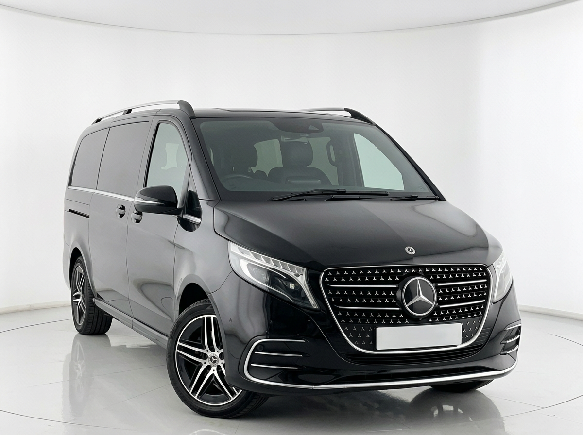 Mercedes V-Class Executive MPV photo 1